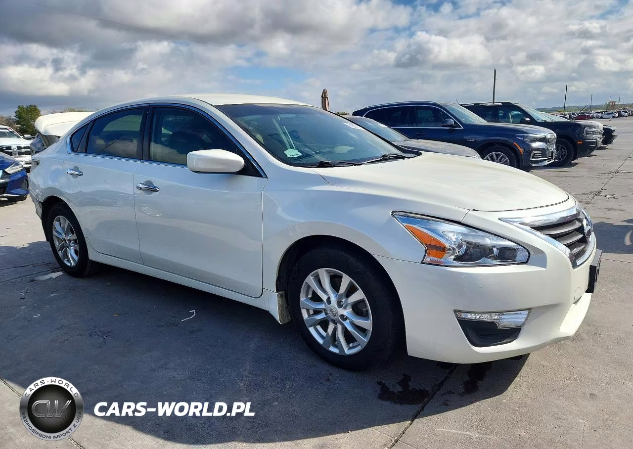2015 Nissan Altima 2.5 S VIN:1N4AL3AP2FN340406 - 4