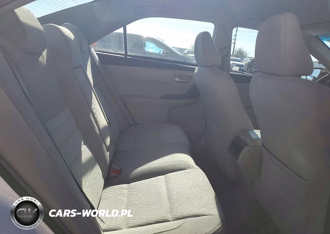 2017 Toyota Camry Le VIN:4T1BF1FKXHU319878 - 10