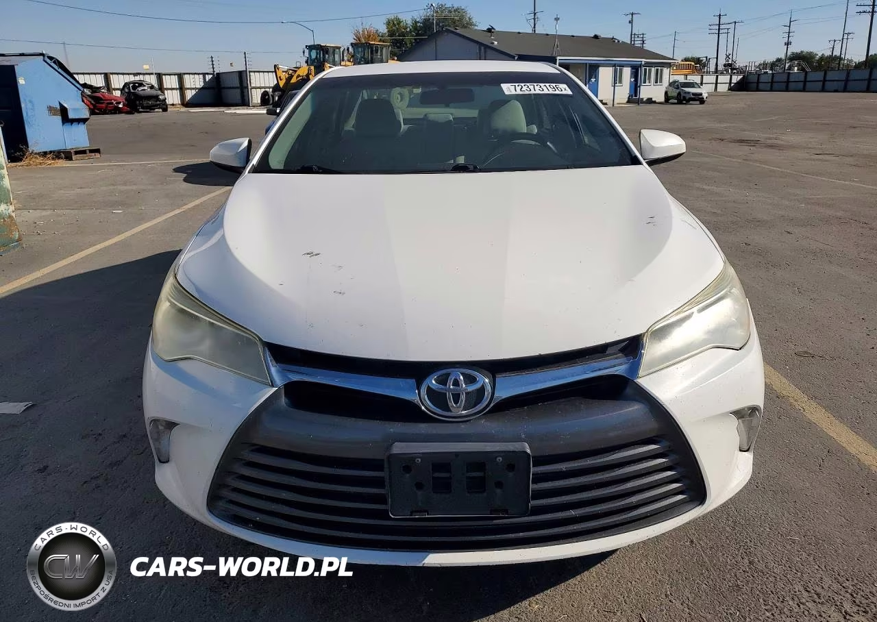 2017 Toyota Camry Le VIN:4T1BF1FKXHU319878 - 5