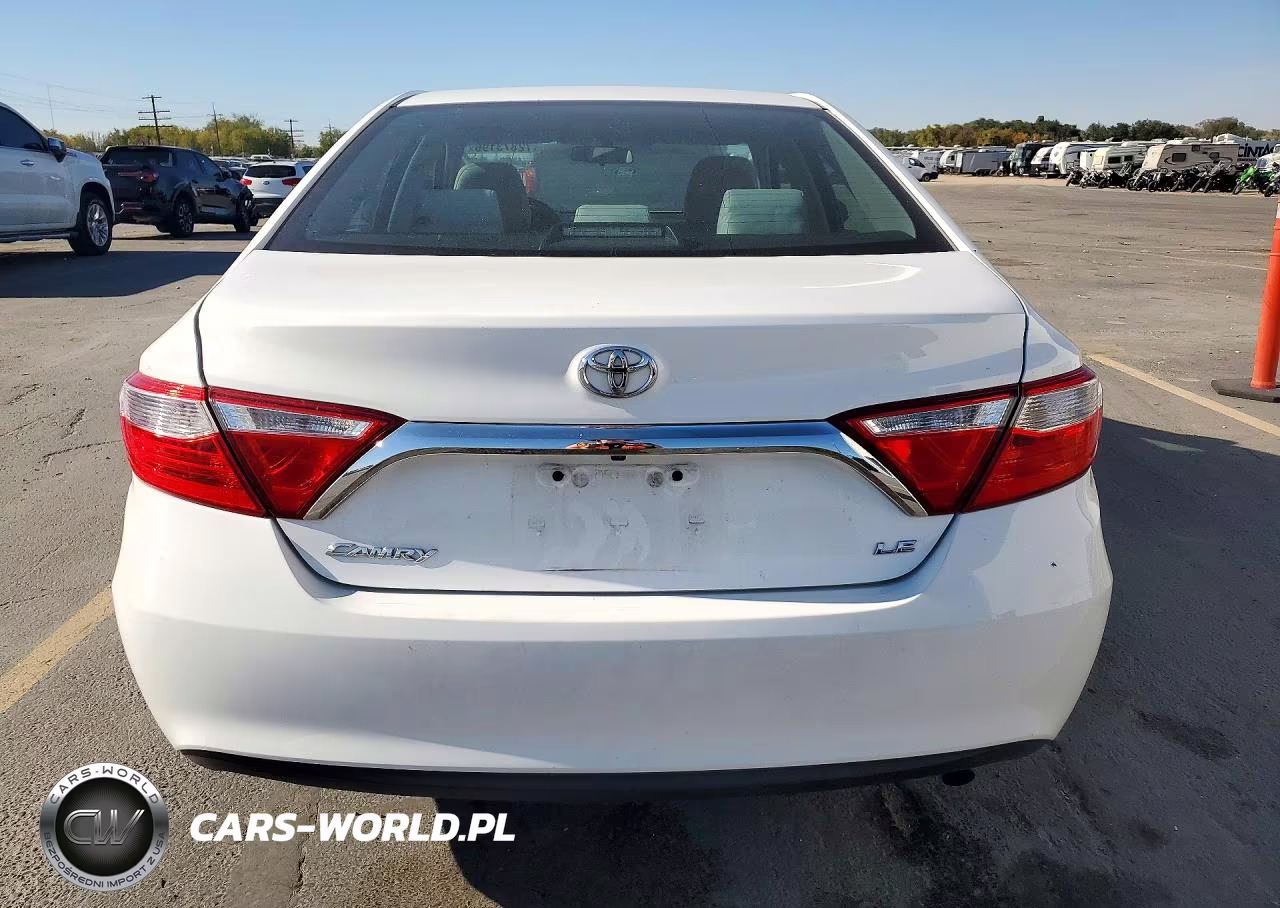 2017 Toyota Camry Le VIN:4T1BF1FKXHU319878 - 6