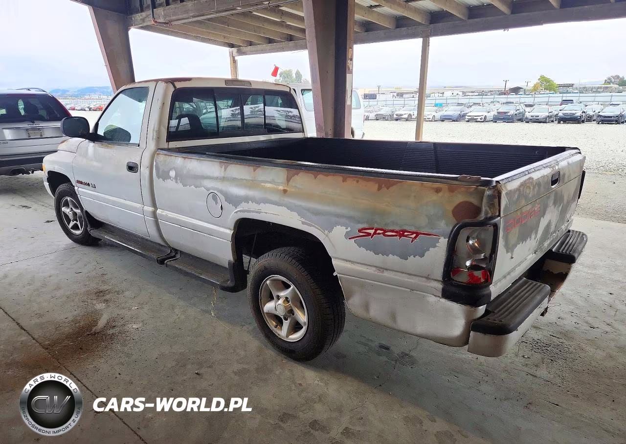 1998 Dodge Ram 1500 VIN:3B7HC16Y3WM202141 - 2