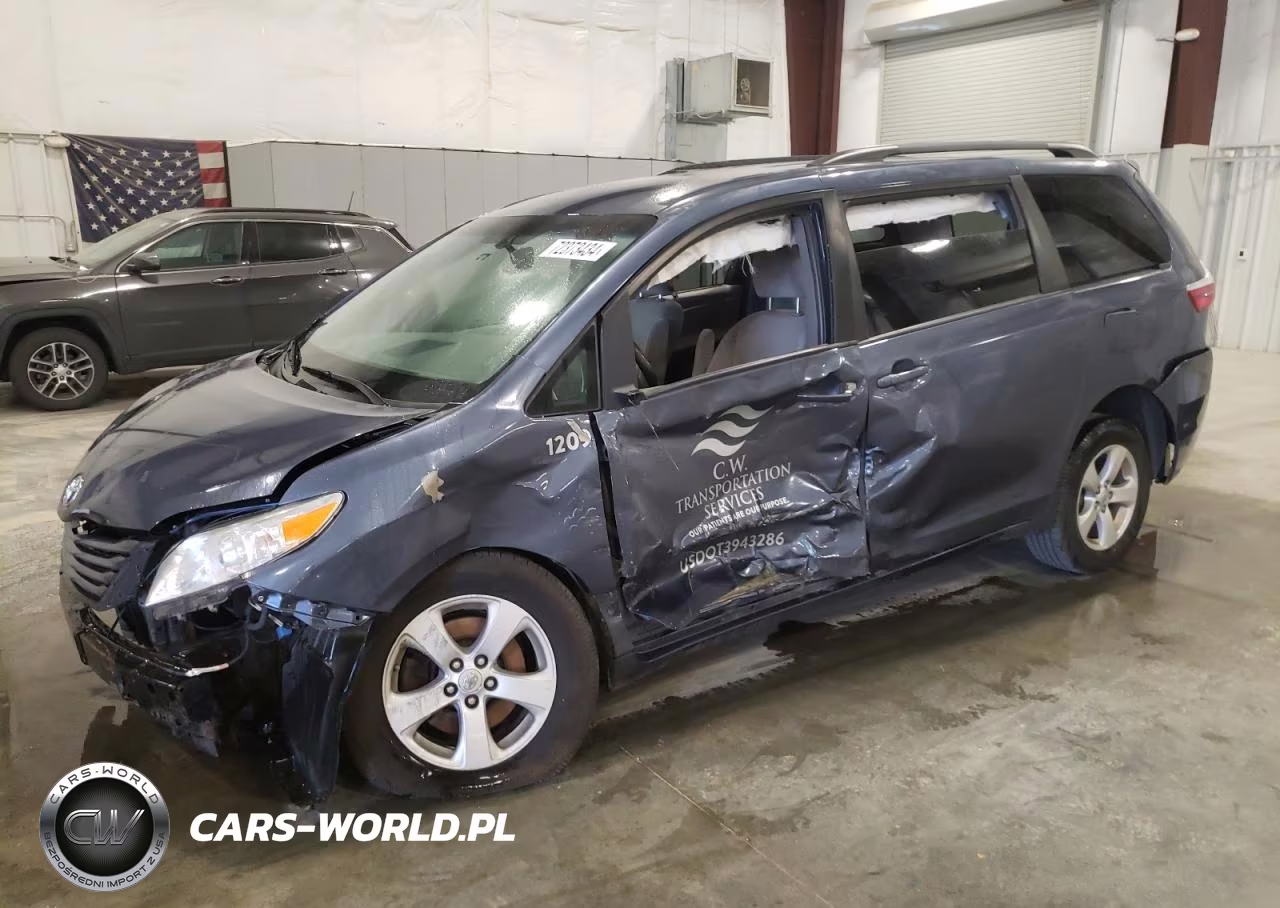 2015 Toyota Sienna Le