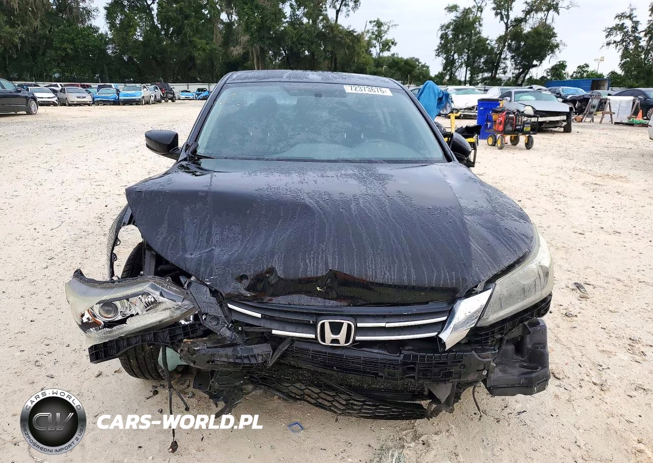 2015 Honda Accord Sport VIN:1HGCR2F52FA138323 - 5