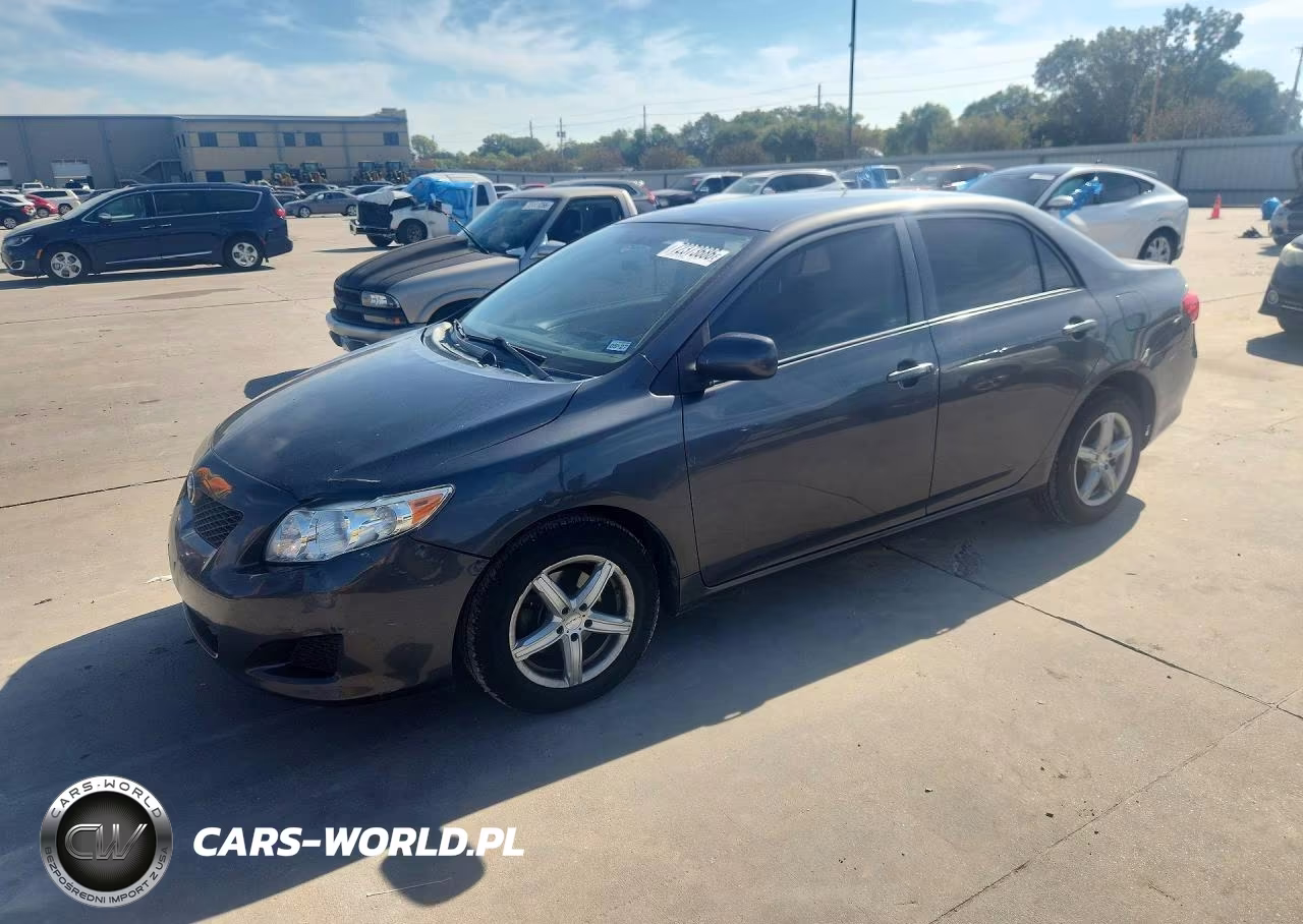 2010 Toyota Corolla Le – zdjęcie 1 z 12