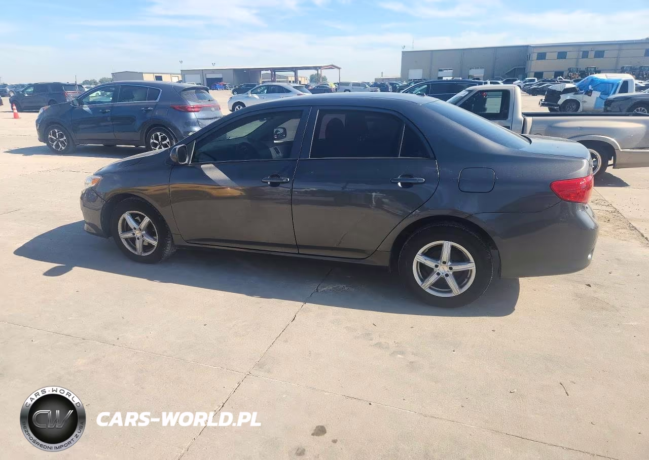 2010 Toyota Corolla Le VIN:2T1BU4EE7AC531700 - 2
