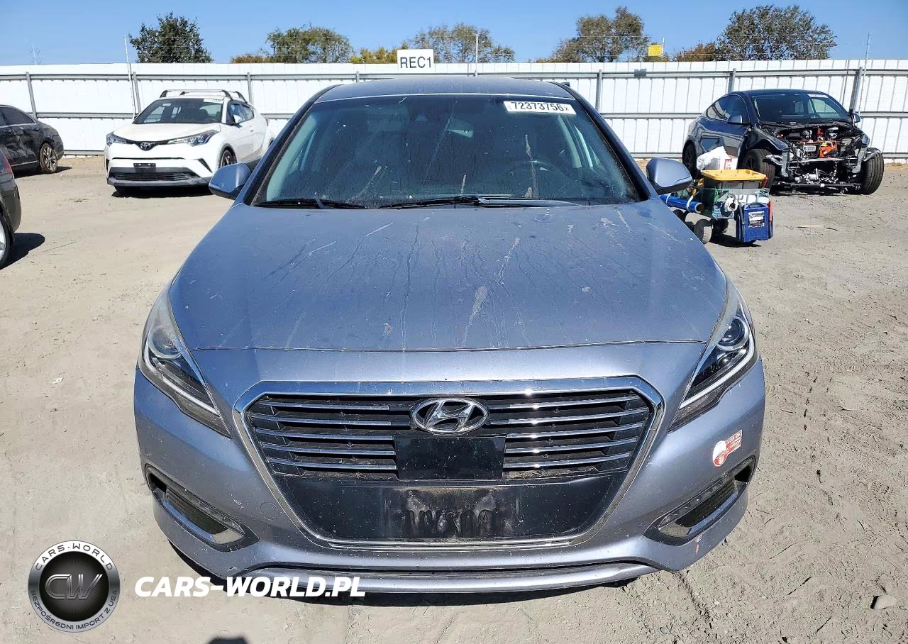 2017 Hyundai Sonata Plug-In Hybrid Limited VIN:KMHE54L22HA049195 - 5