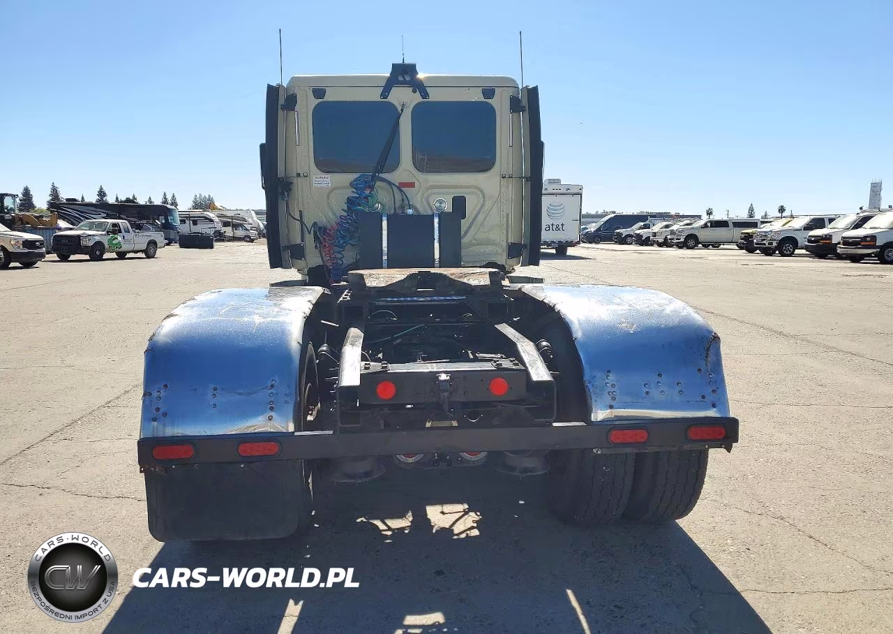 2015 Freightliner Cascadia Semi Truck VIN:1FUJGEBG2FLGN1852 - 6