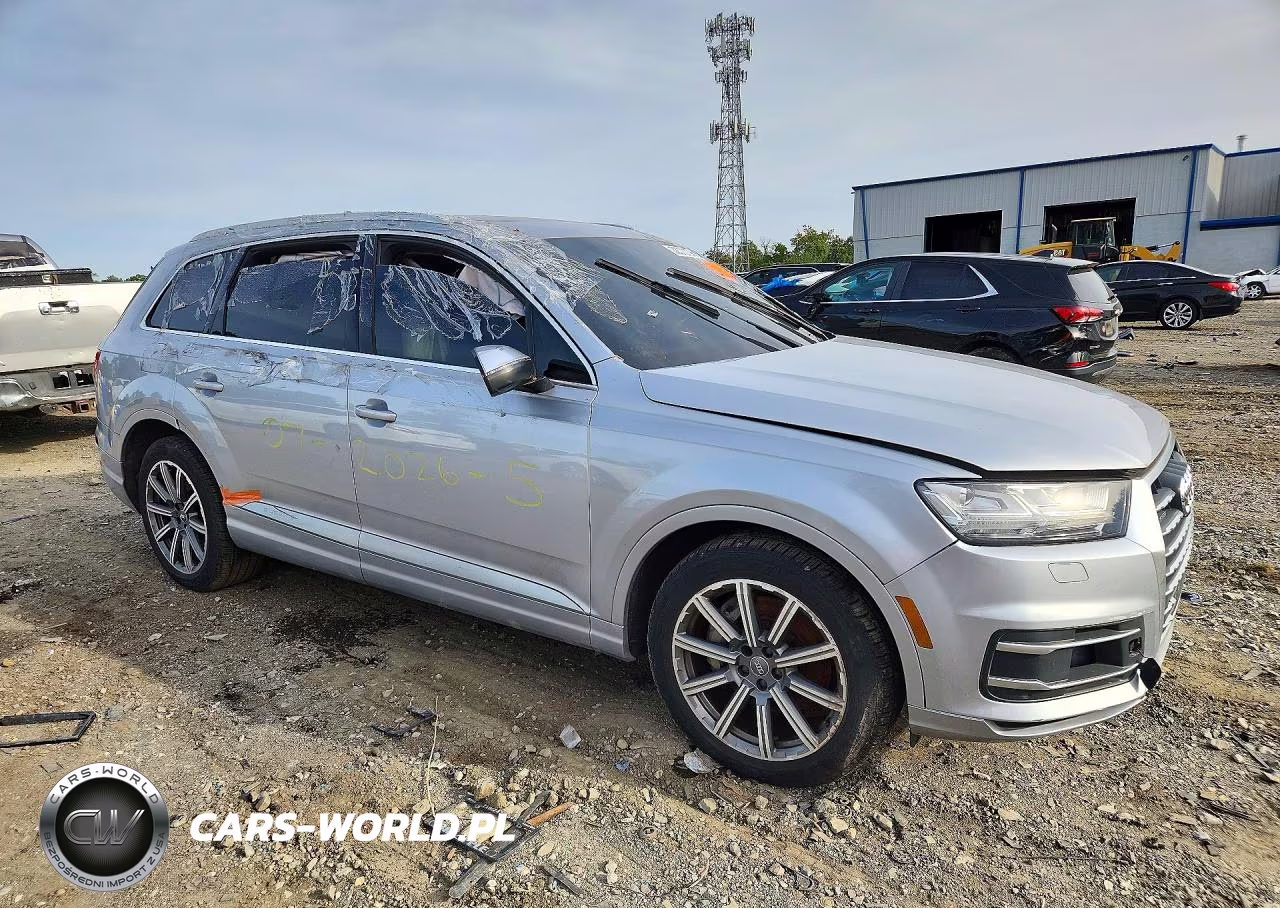 2019 Audi Q7 Premium Plus VIN:WA1LAAF70KD000817 - 4