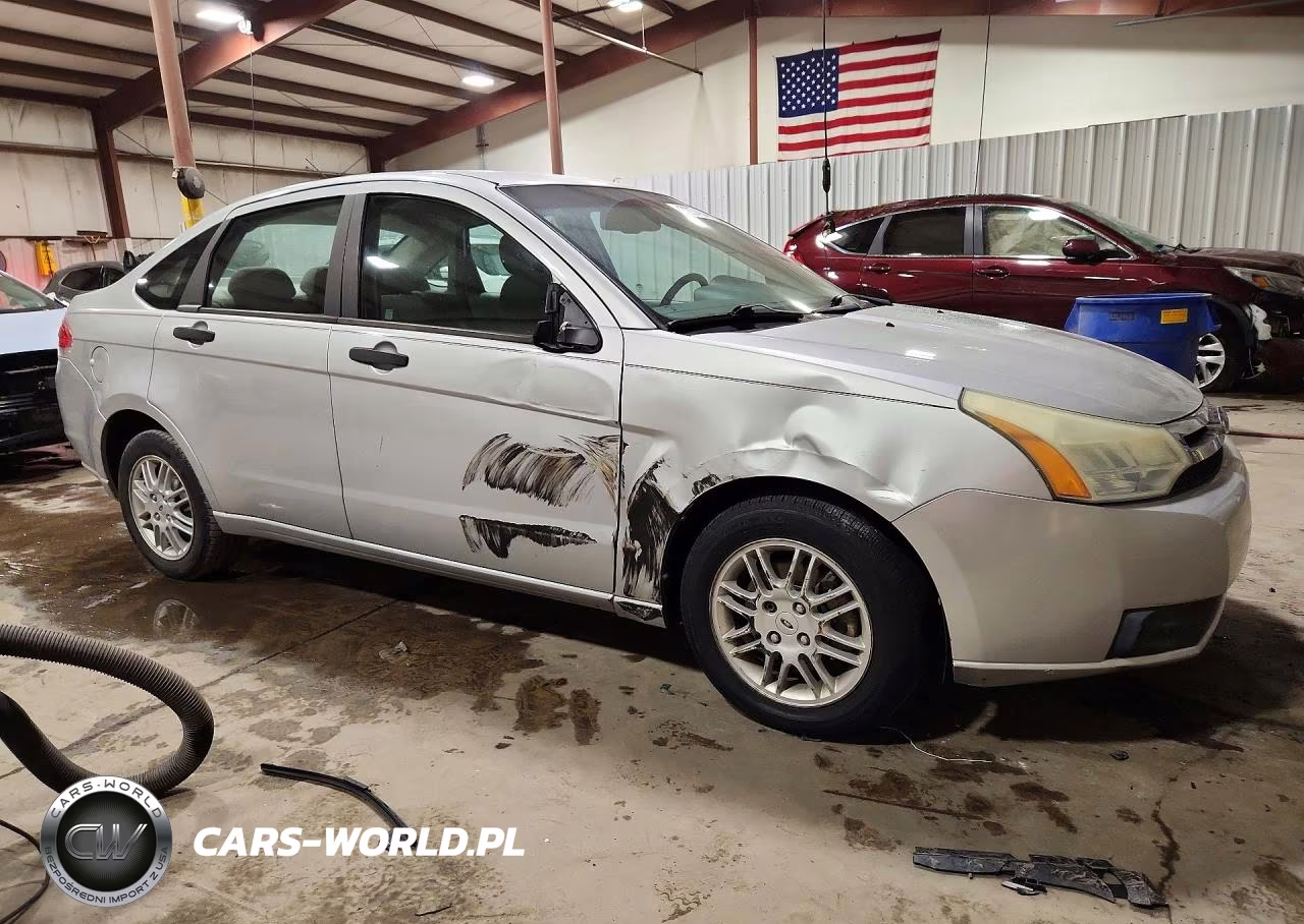 2010 Ford Focus Se VIN:1FAHP3FN2AW144589 - 4