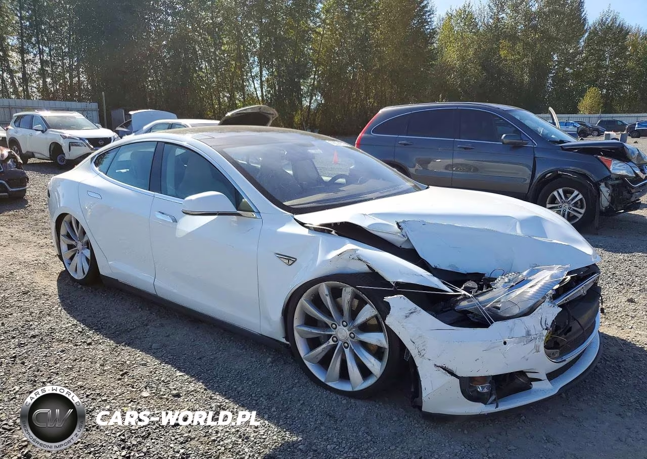 2014 Tesla Model S VIN:5YJSA1H12EFP47522 - 4