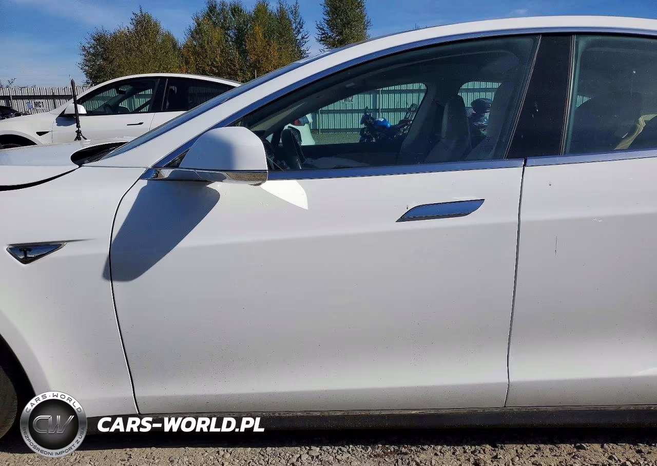 2014 Tesla Model S VIN:5YJSA1H12EFP47522 - 7