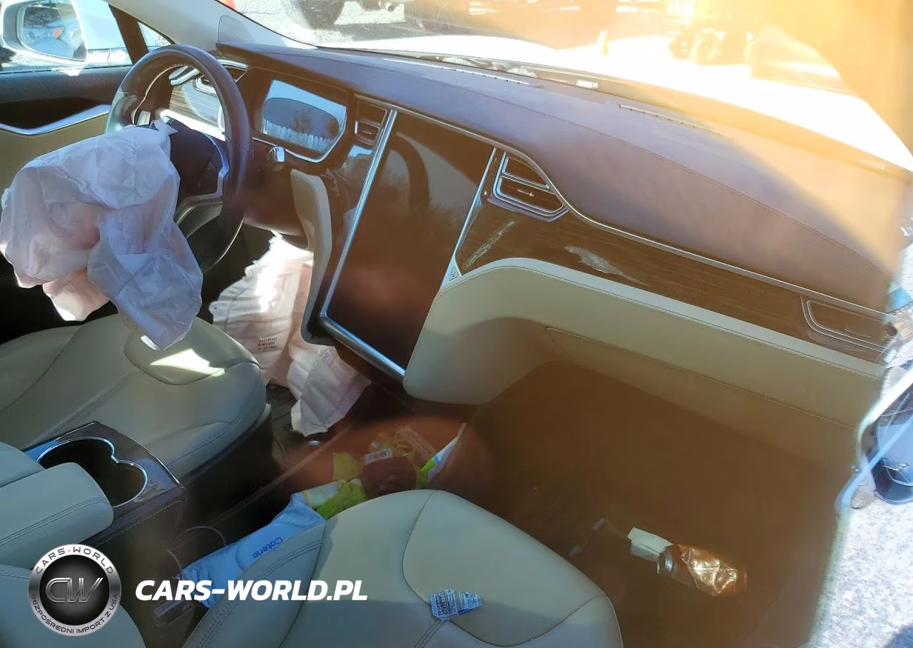 2014 Tesla Model S VIN:5YJSA1H12EFP47522 - 8