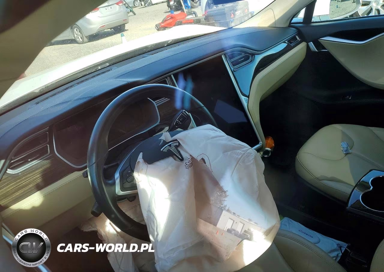 2014 Tesla Model S VIN:5YJSA1H12EFP47522 - 9