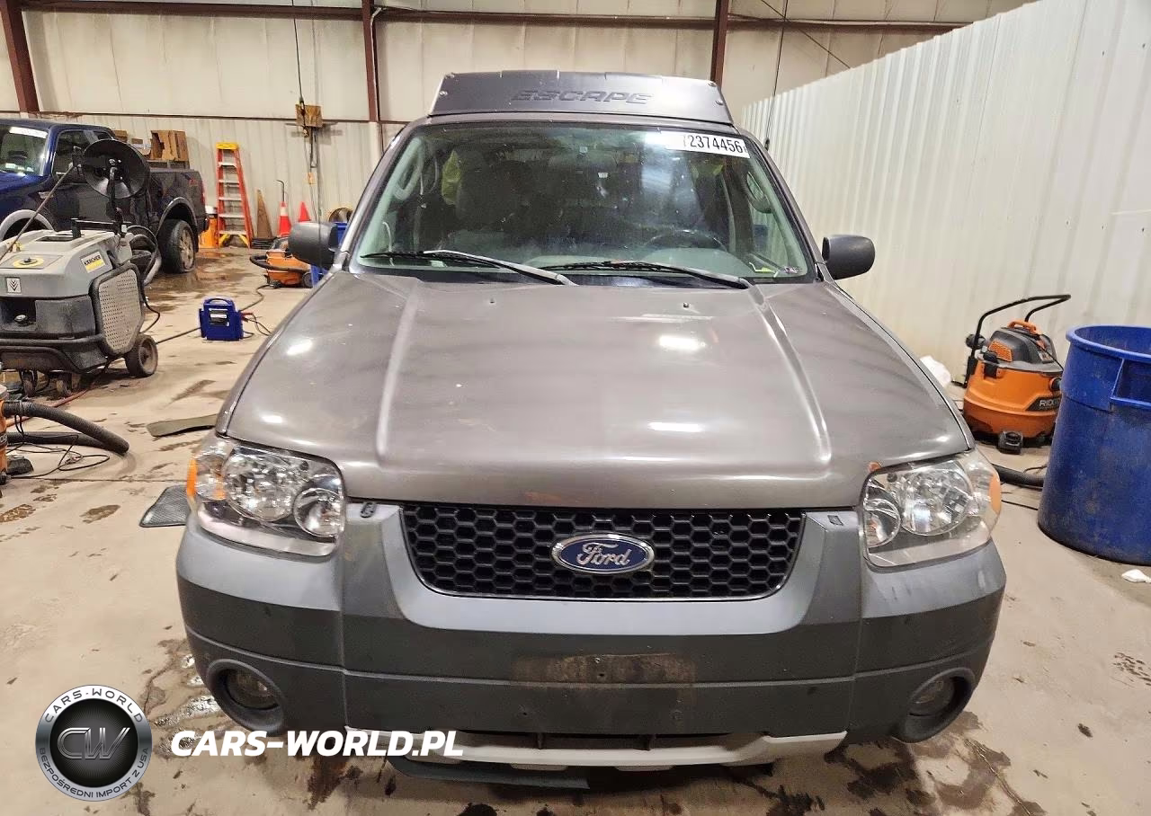 2005 Ford Escape Xlt VIN:1FMCU93155KC22647 - 5