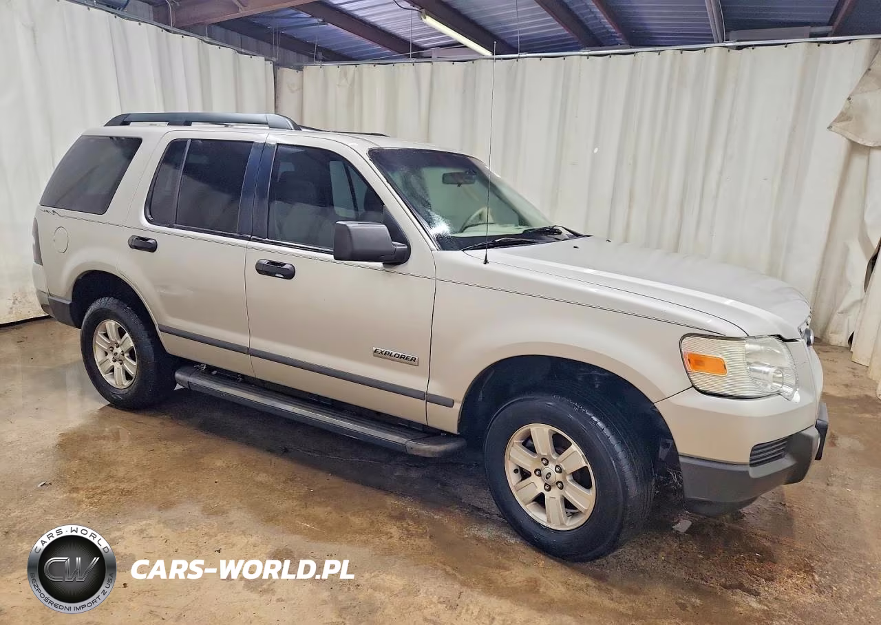 2006 Ford Explorer Xls VIN:1FMEU62E26ZA18845 - 4