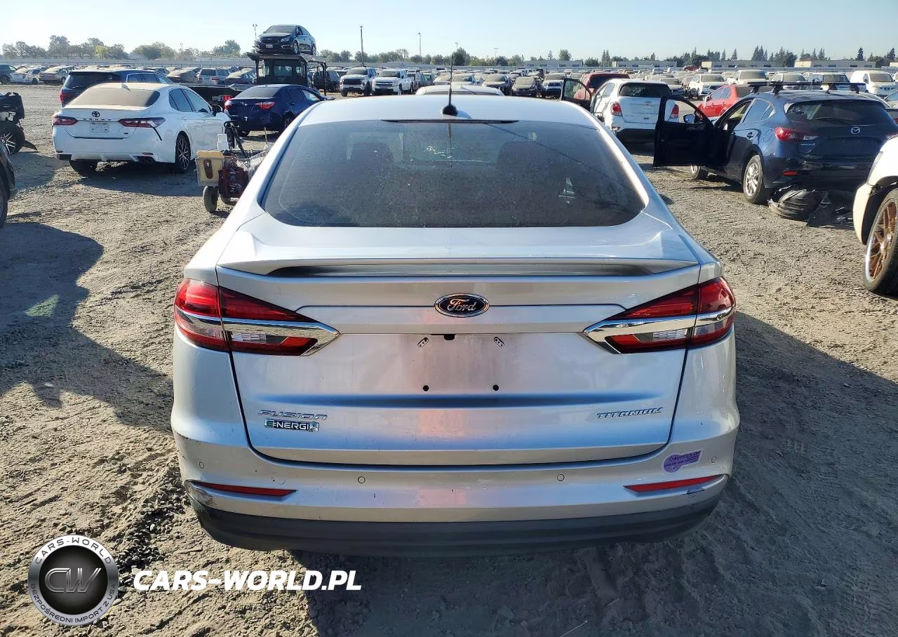 2019 Ford Fusion Titanium VIN:3FA6P0SU8KR104055 - 6