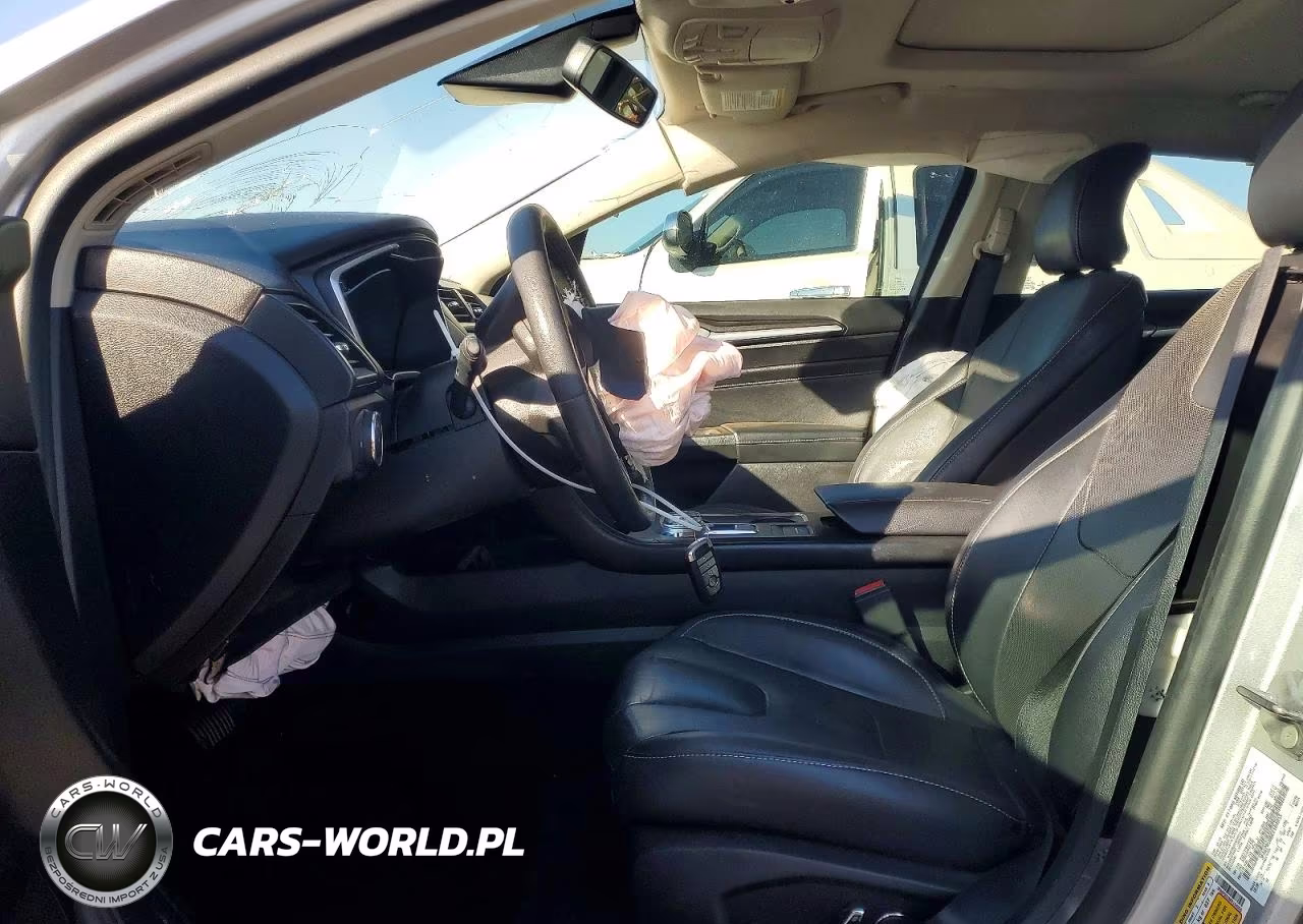 2019 Ford Fusion Titanium VIN:3FA6P0SU8KR104055 - 7
