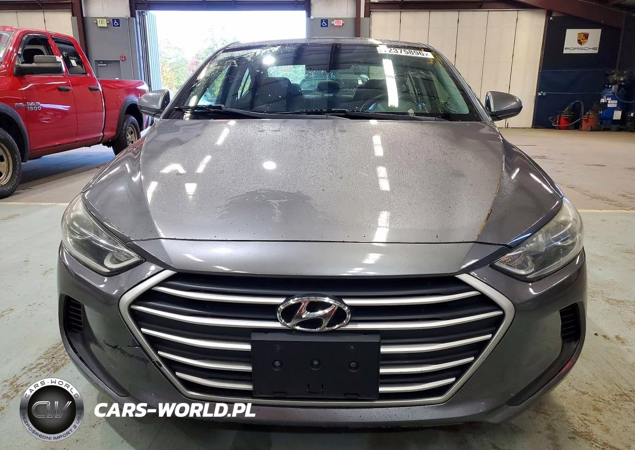2018 Hyundai Elantra Sel VIN:5NPD84LF7JH306585 - 5