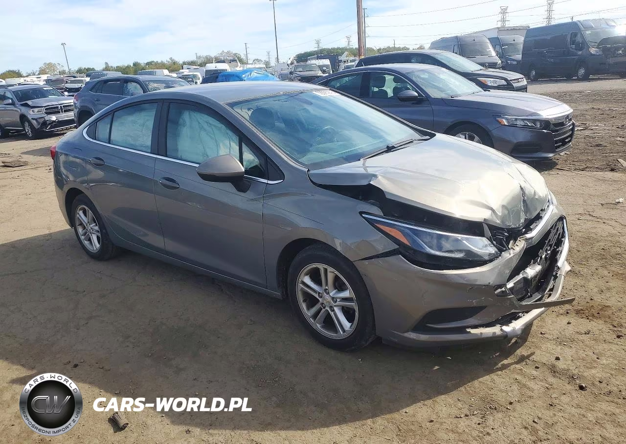 2017 Chevrolet Cruze Lt VIN:1G1BE5SM6H7151900 - 4