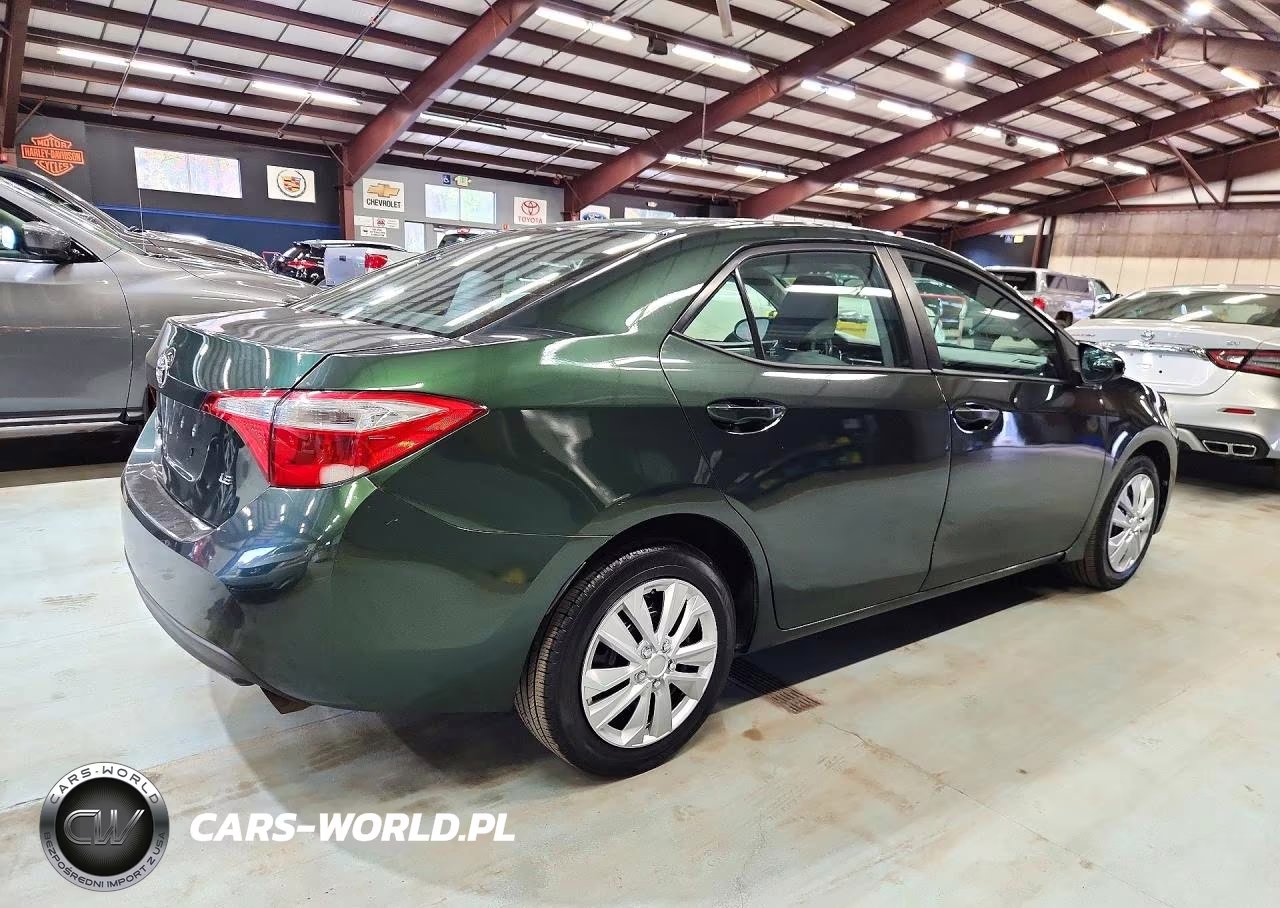2016 Toyota Corolla Le VIN:2T1BURHE8GC560379 - 3