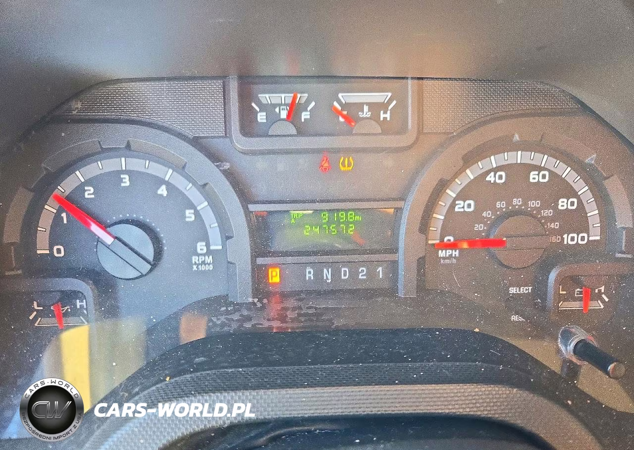 2013 Ford Econoline E250 Van VIN:1FTNE2EW8DDB22927 - 9
