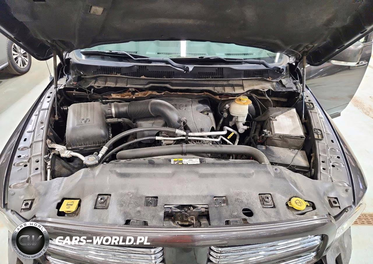 2014 Ram 1500 Sport VIN:1C6RR7MTXES147195 - 11