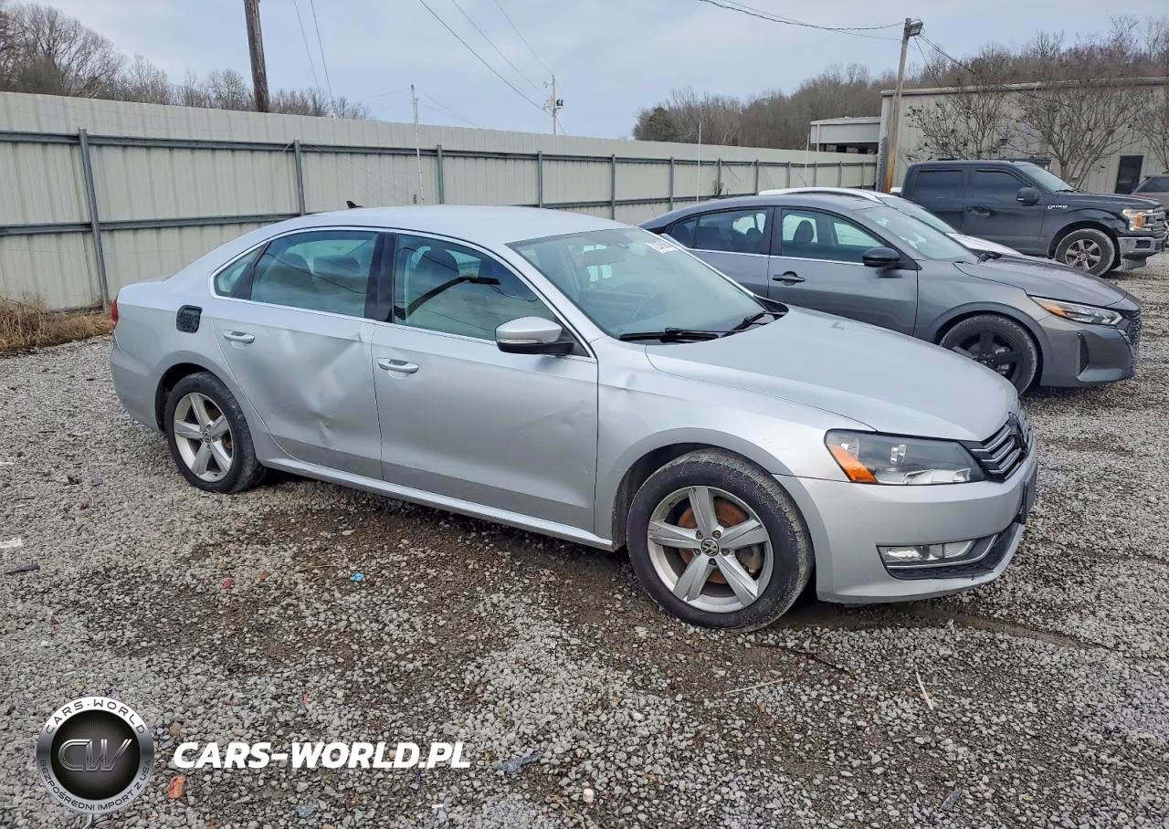 2015 Volkswagen Passat S VIN:1VWAT7A33FC087779 - 4