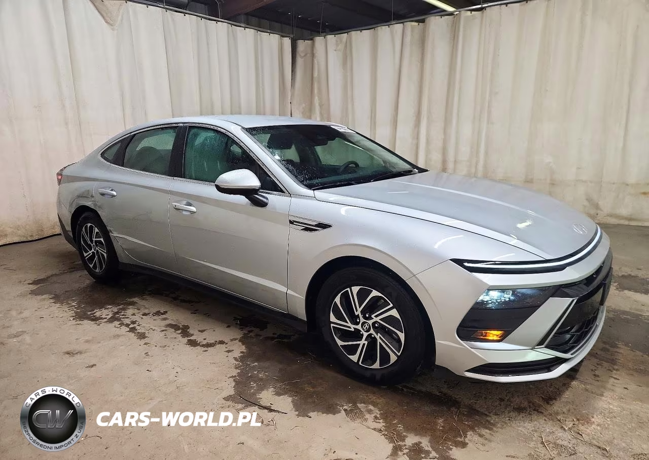 2026 Hyundai Sonata Hybrid Blue VIN:KMHL24JJ5TA171195 - 4