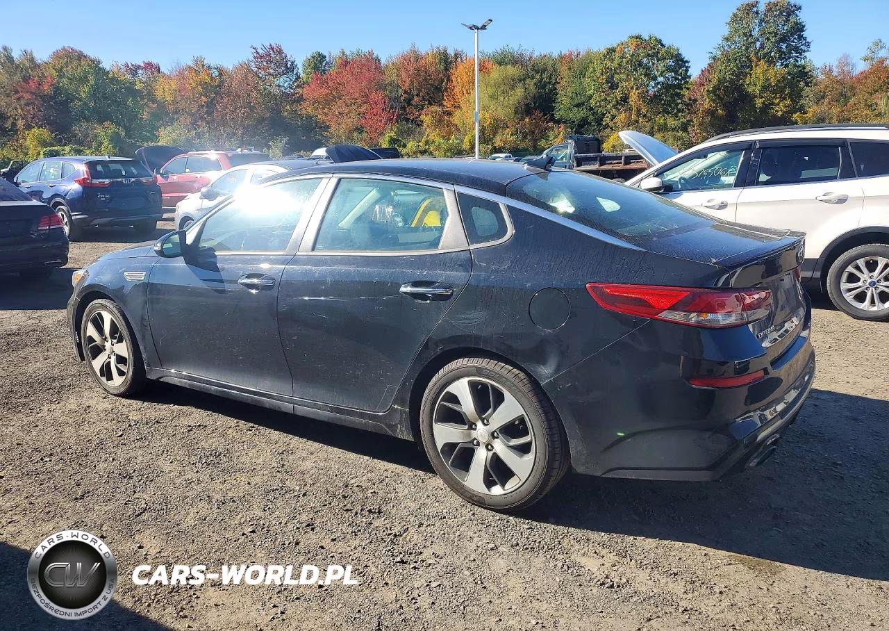 2019 Kia Optima S VIN:5XXGT4L3XKG333441 - 2