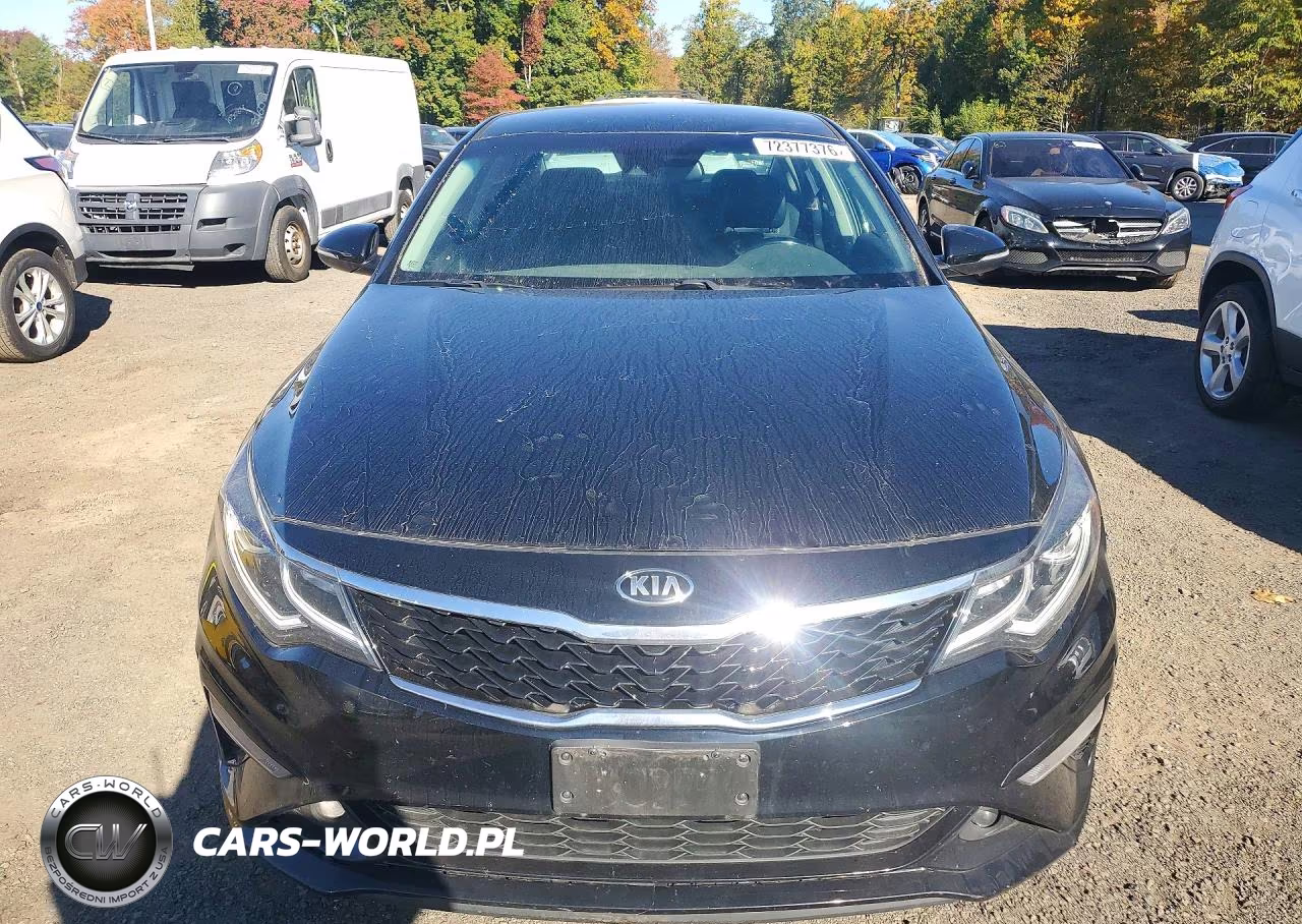 2019 Kia Optima S VIN:5XXGT4L3XKG333441 - 5