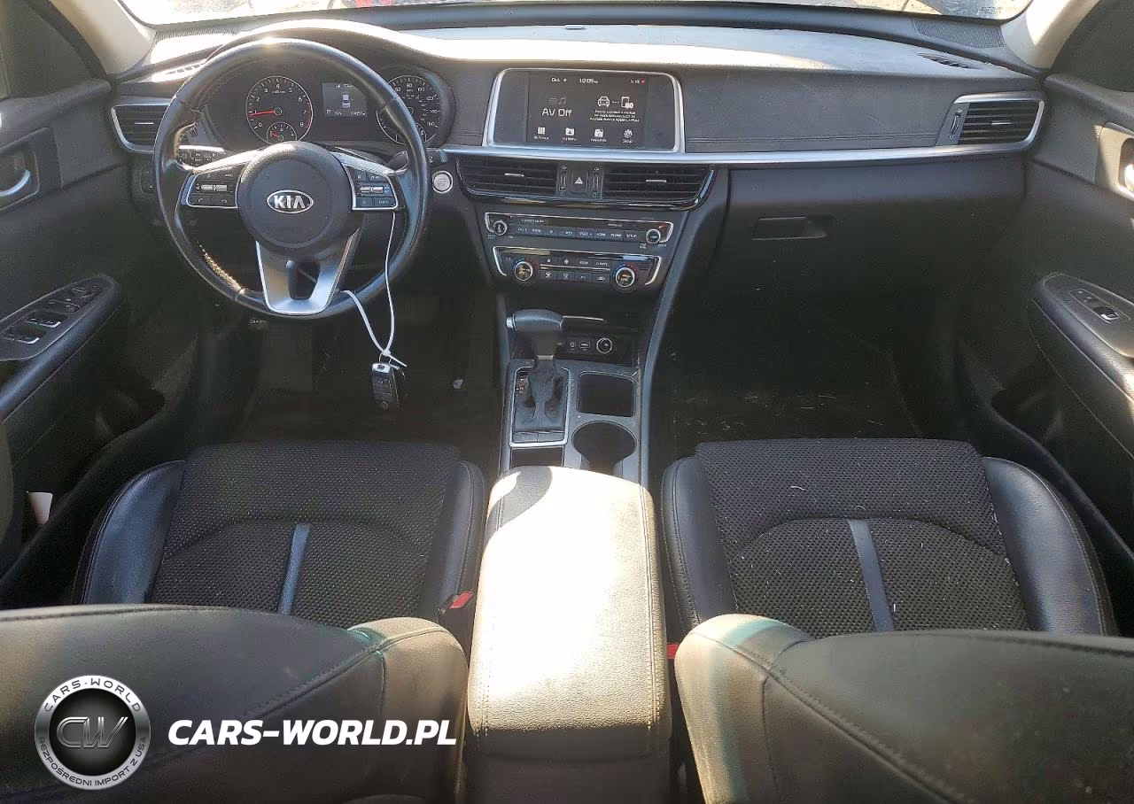 2019 Kia Optima S VIN:5XXGT4L3XKG333441 - 8