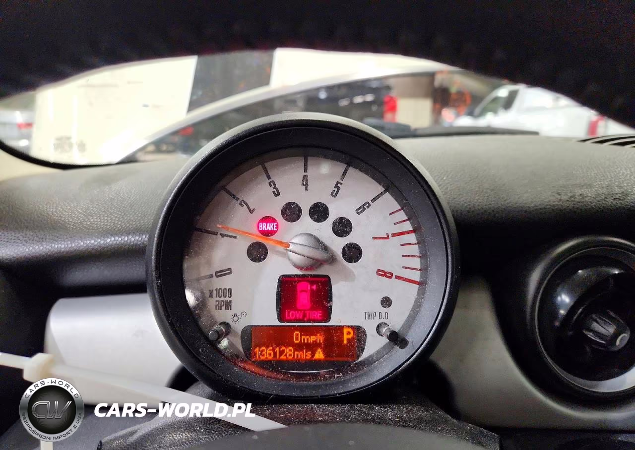 2012 Mini Cooper VIN:WMWSU3C5XCT541417 - 9