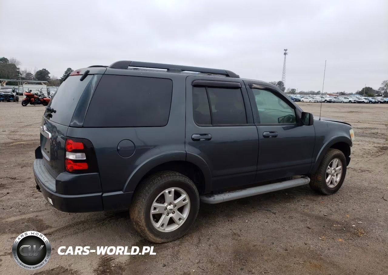 2010 Ford Explorer Xlt VIN:1FMEU6DE4AUA89421 - 3
