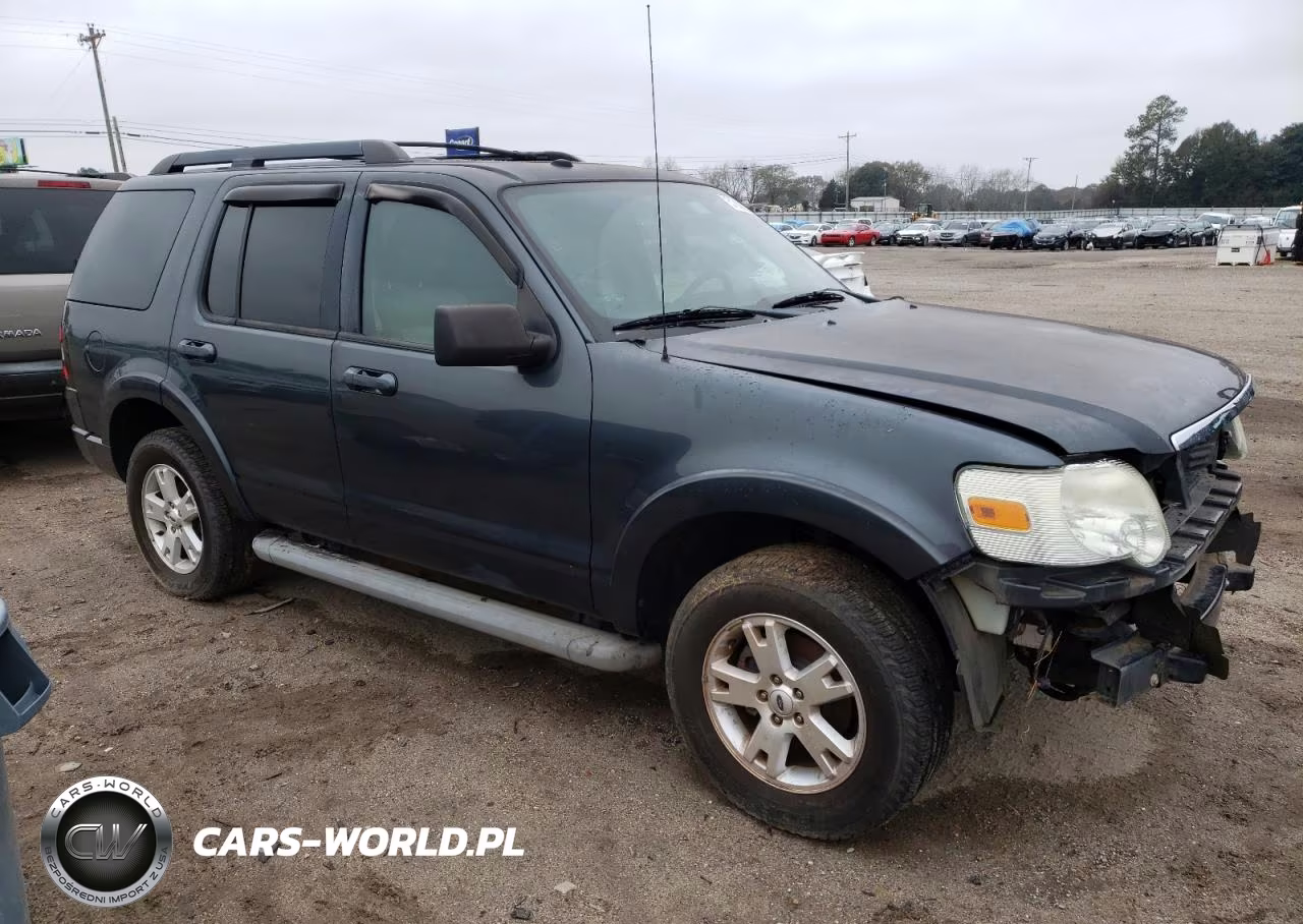 2010 Ford Explorer Xlt VIN:1FMEU6DE4AUA89421 - 4