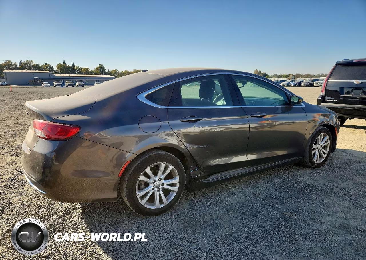 2015 Chrysler 200 Limited VIN:1C3CCCAB6FN671324 - 3