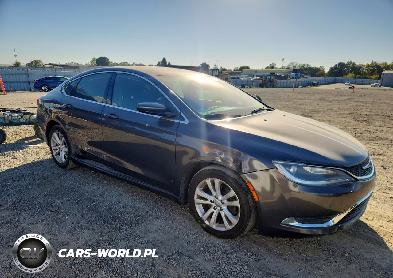 2015 Chrysler 200 Limited VIN:1C3CCCAB6FN671324 - 4