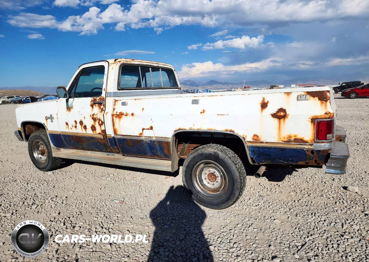 1985 Chevrolet K20 VIN:1GCGK24M5FJ146723 - 2
