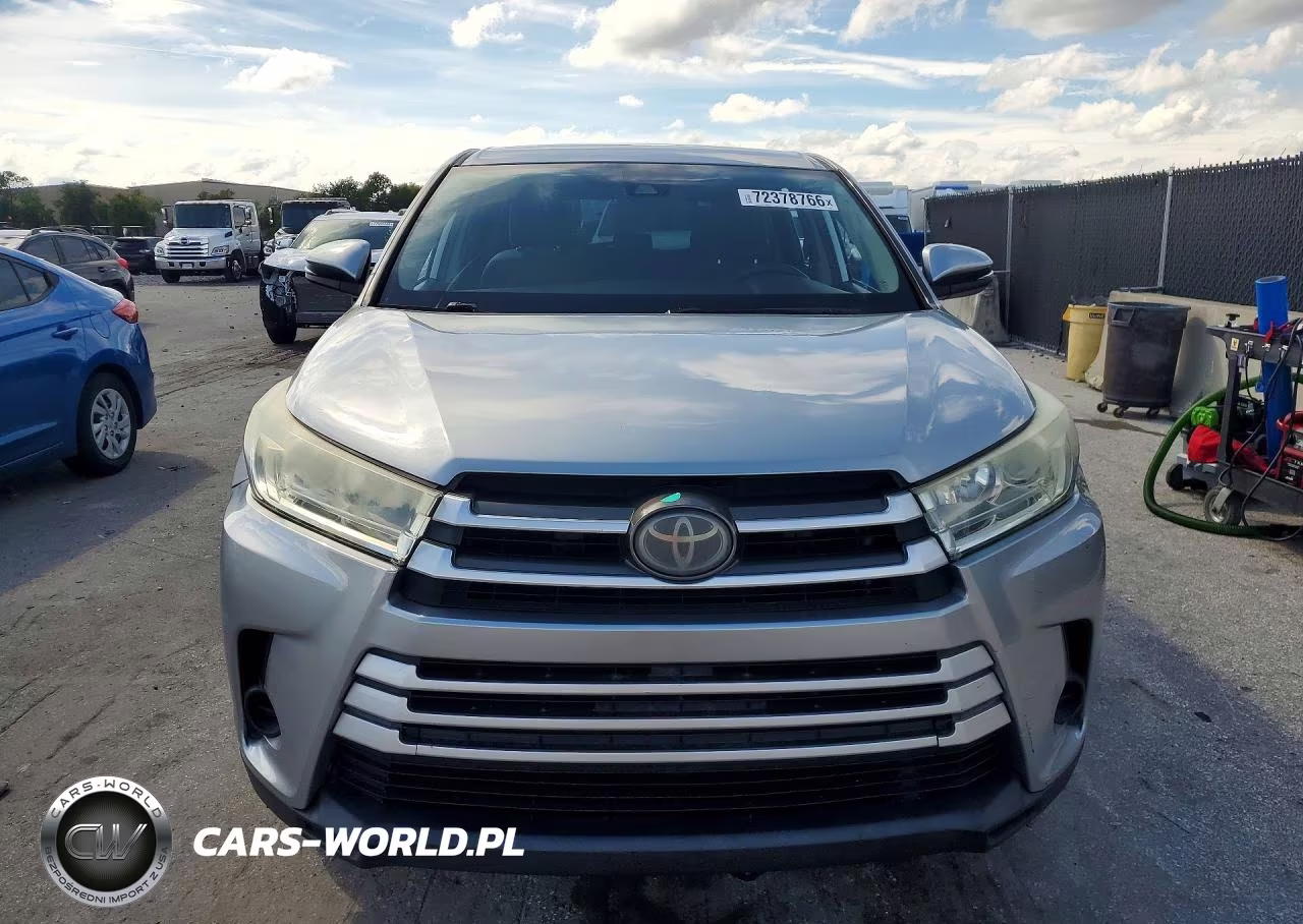 2019 Toyota Highlander Le VIN:5TDZARFH7KS055020 - 5