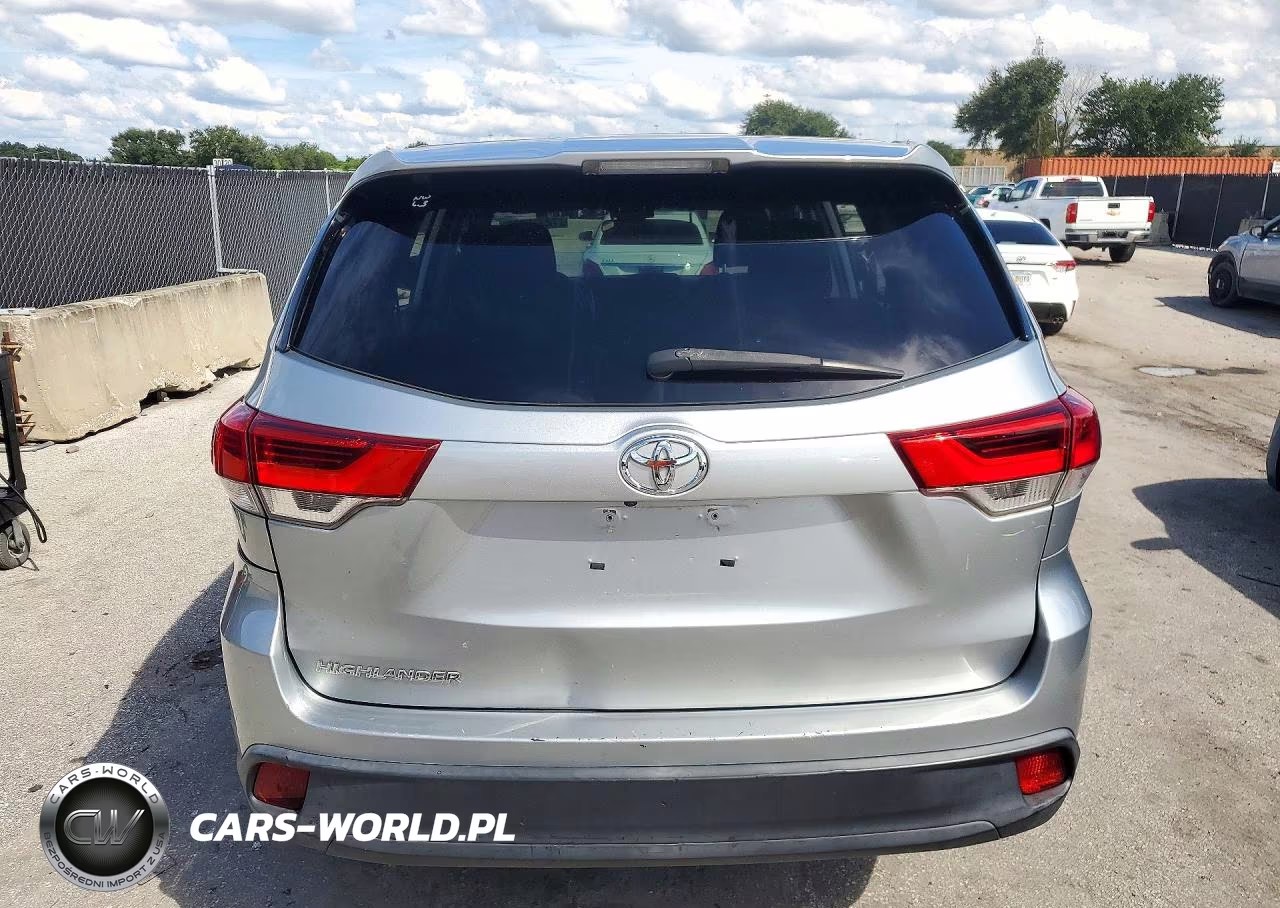 2019 Toyota Highlander Le VIN:5TDZARFH7KS055020 - 6