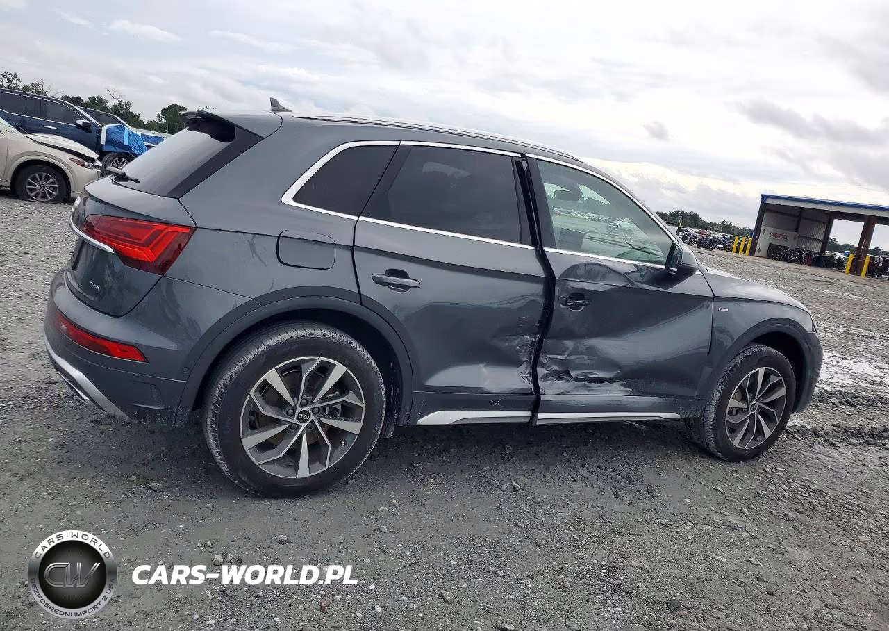 2024 Audi Q5 Prestige 45 VIN:WA1FAAFY6R2045806 - 3