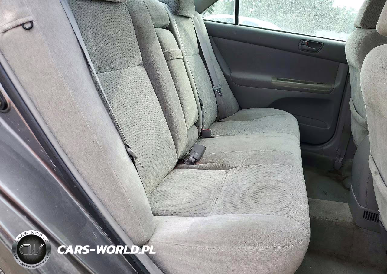2003 Toyota Camry Le VIN:4T1BE32K33U767215 - 10