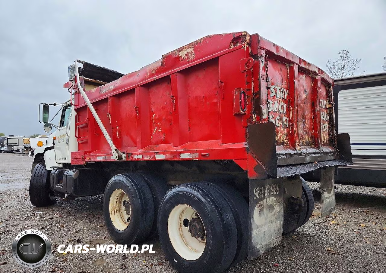 1999 International 2674 Dump Truck VIN:1HTGLAHT4XH645078 - 2