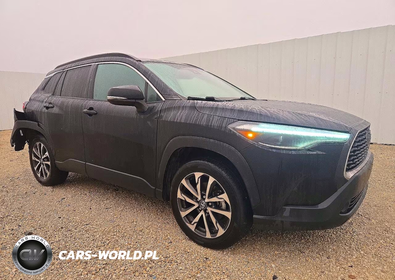 2022 Toyota Corolla Cross Xle VIN:7MUEAABG3NV037234 - 4