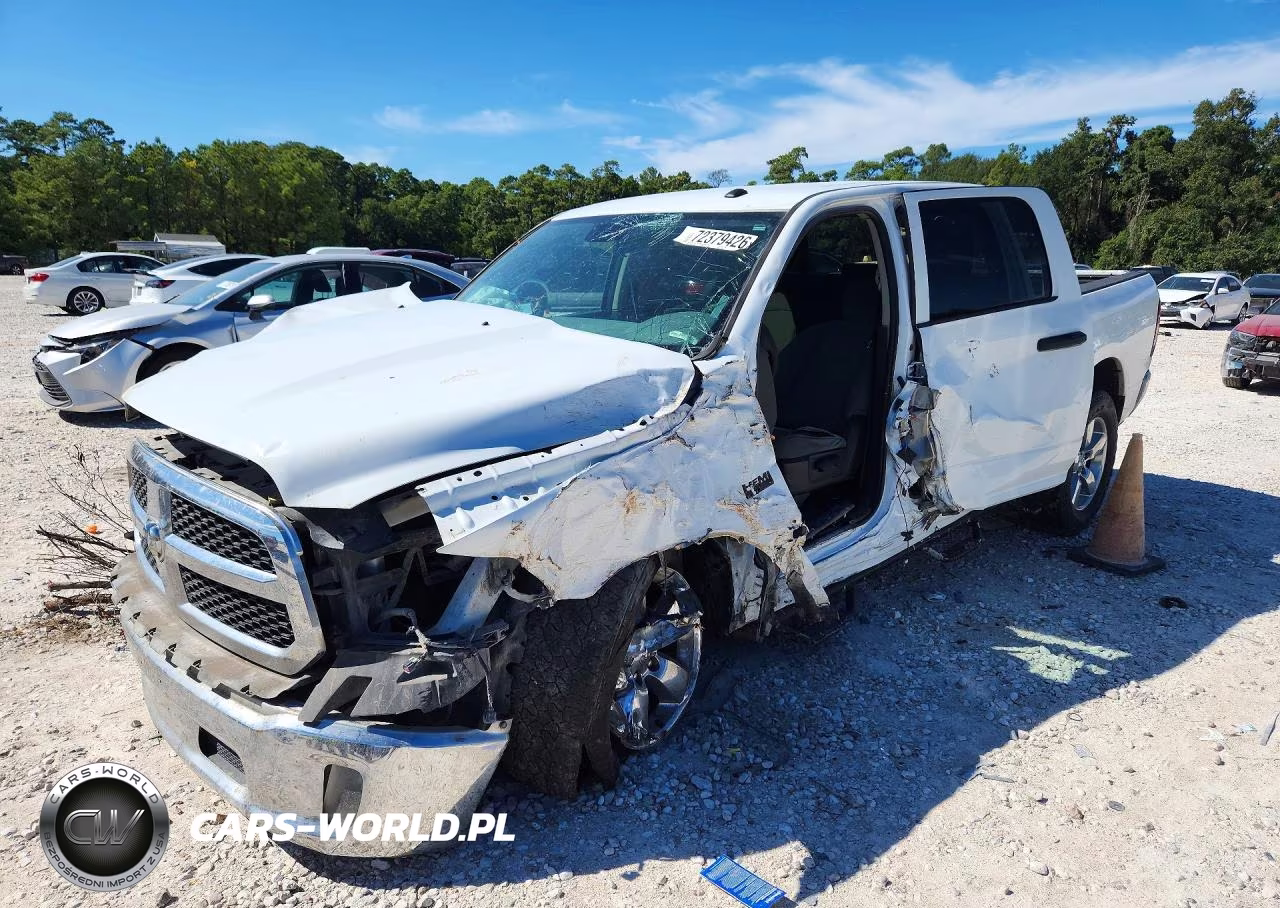 2019 Ram 1500 Classic Tradesman VIN:3C6RR7KT9KG712414 - 1