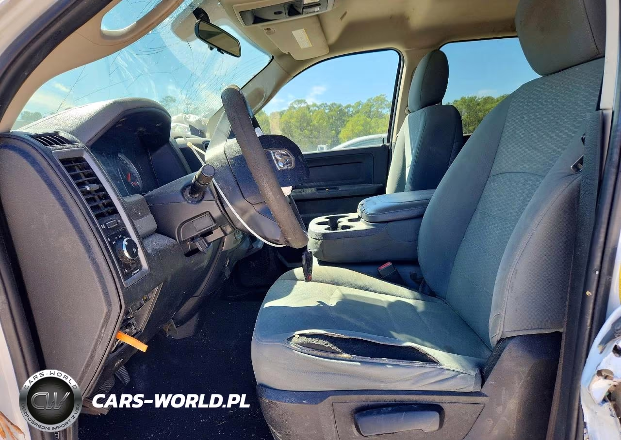 2019 Ram 1500 Classic Tradesman VIN:3C6RR7KT9KG712414 - 7