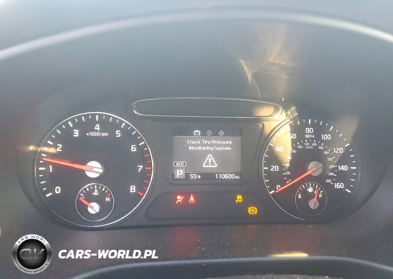 2019 Kia Sorento Lx V6 VIN:5XYPGDA50KG441796 - 9