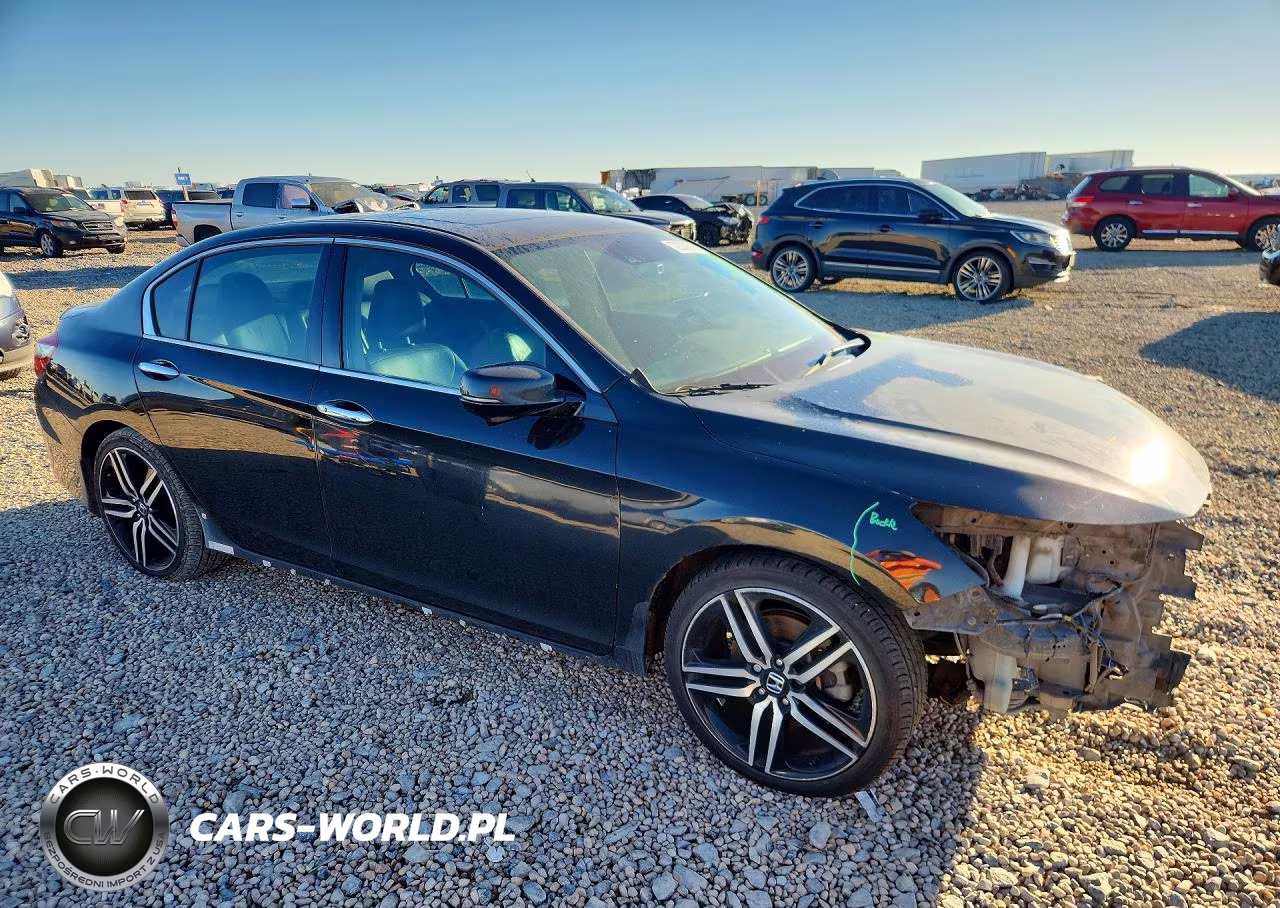 2016 Honda Accord Touring VIN:1HGCR3F91GA017227 - 4