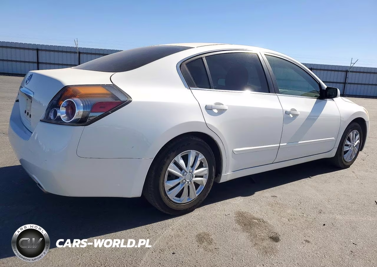 2011 Nissan Altima 2.5 VIN:1N4AL2AP1BN504765 - 3