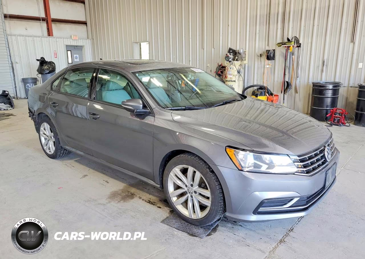 2019 Volkswagen Passat Wolfsburg VIN:1VWLA7A37KC012575 - 4