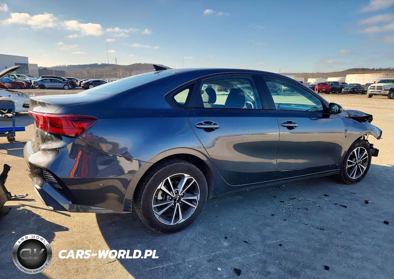 2024 Kia Forte Lx VIN:3KPF24AD2RE749948 - 3
